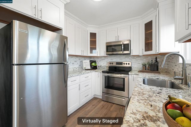 3712 Willow Pass Rd 31, Concord, CA 94519