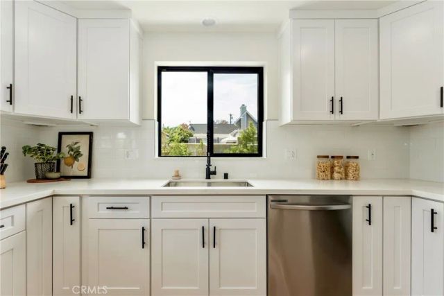 184 W Highland, Sierra Madre, CA 91024