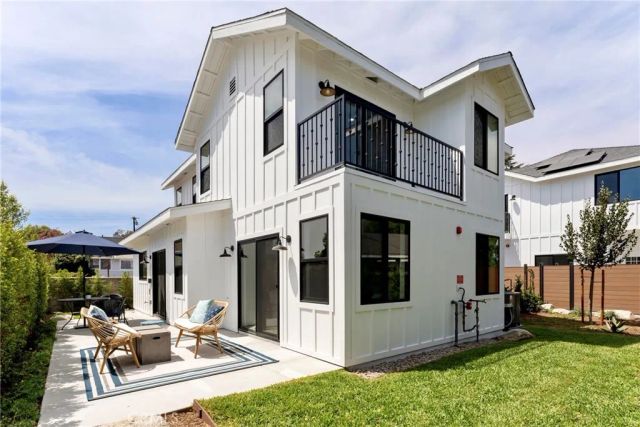 184 W Highland, Sierra Madre, CA 91024
