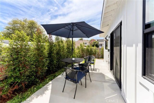 184 W Highland, Sierra Madre, CA 91024