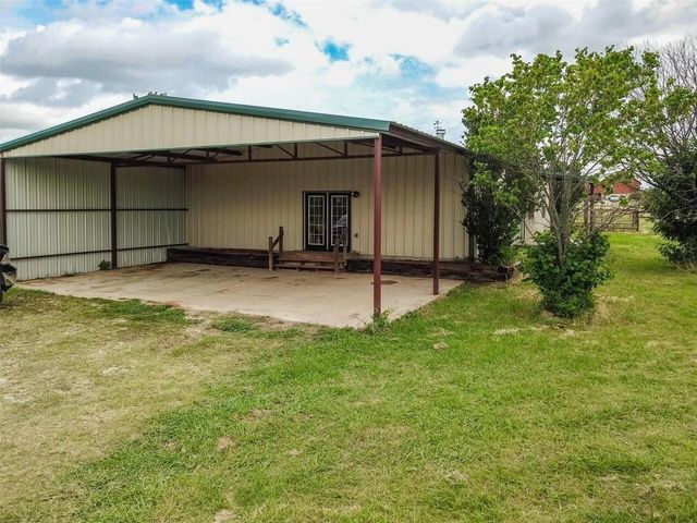 13630 N County Line Road, Ponder, TX 76259