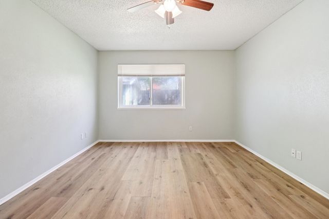 3216 Red Oak Lane, Bedford, TX 76021