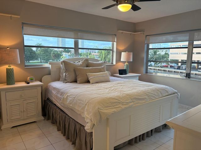 450 Paradise Isle Boulevard 201, Hallandale Beach, FL 33009