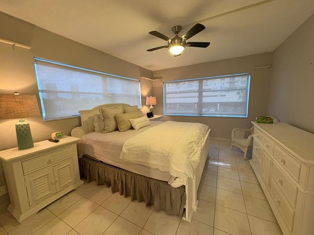 450 Paradise Isle Boulevard 201, Hallandale Beach, FL 33009