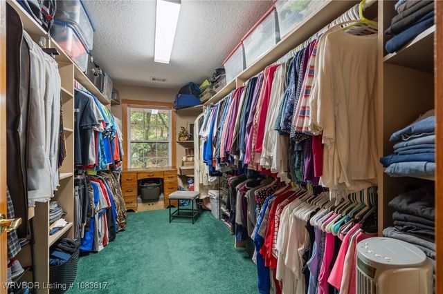 904 River Overlook Loop, Van Buren, AR 72956