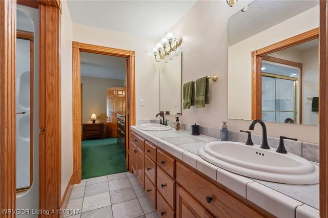 904 River Overlook Loop, Van Buren, AR 72956