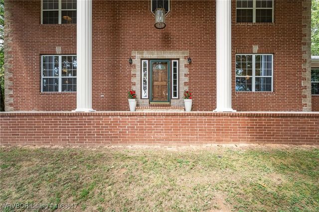 904 River Overlook Loop, Van Buren, AR 72956