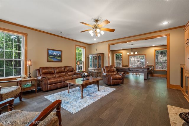 904 River Overlook Loop, Van Buren, AR 72956