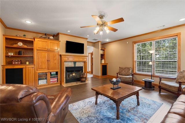 904 River Overlook Loop, Van Buren, AR 72956