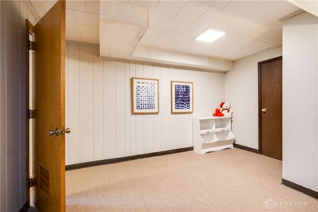 209 Kimbary Drive, Dayton, OH 45458