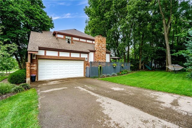 209 Kimbary Drive, Dayton, OH 45458
