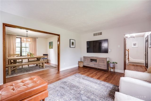 209 Kimbary Drive, Dayton, OH 45458