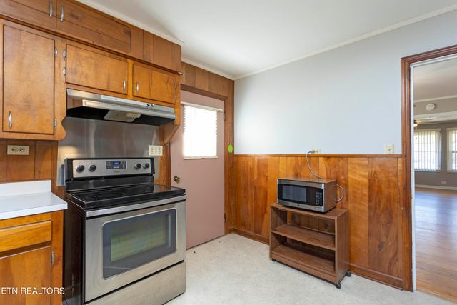 442 W Rhea Ave, Spring City, TN 37381