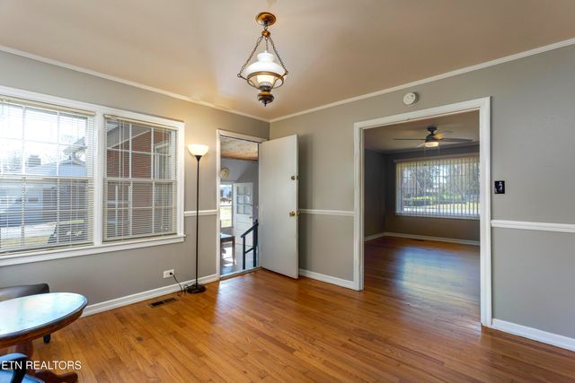 442 W Rhea Ave, Spring City, TN 37381