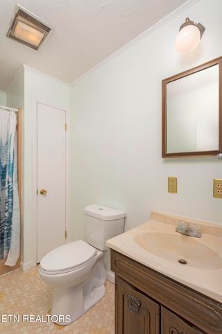 442 W Rhea Ave, Spring City, TN 37381