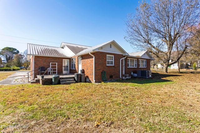 442 W Rhea Ave, Spring City, TN 37381