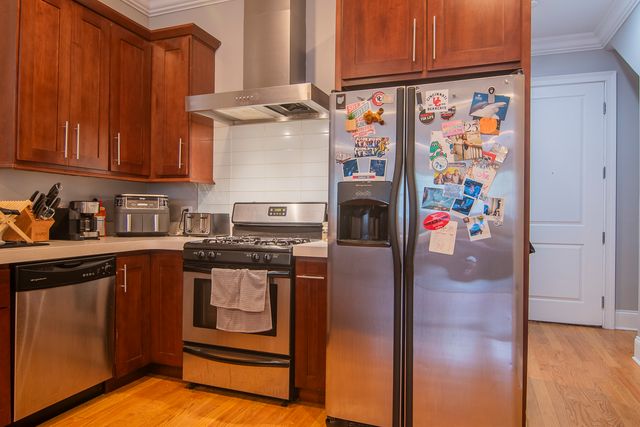 3718 N Wilton Avenue 2, Chicago, IL 60613