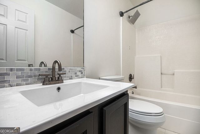 69 Princeton Glen Court, Adairsville, GA 30103