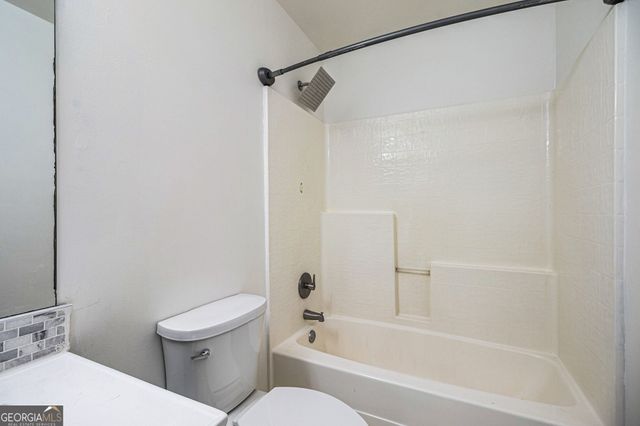 69 Princeton Glen Court, Adairsville, GA 30103