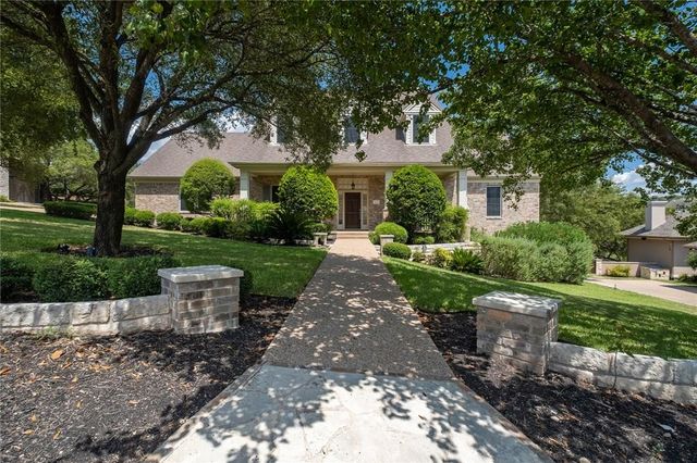 1733 Canonero DR, Austin, TX 78746