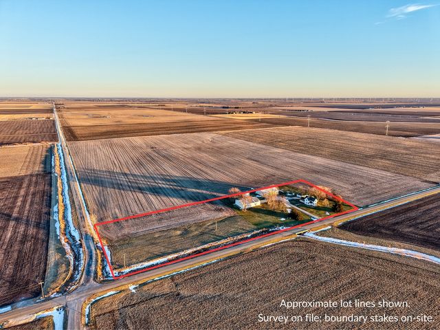 2120 S Lasalle Road, Seneca, IL 61360