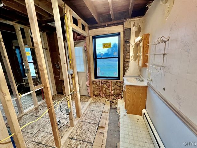 554 County Route 8, Granby, NY 13069