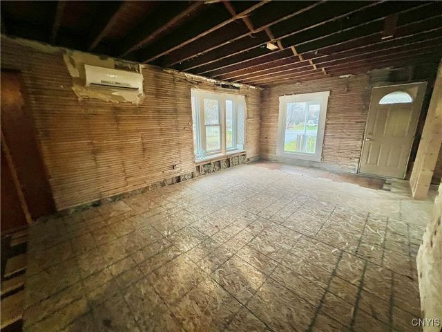 554 County Route 8, Granby, NY 13069