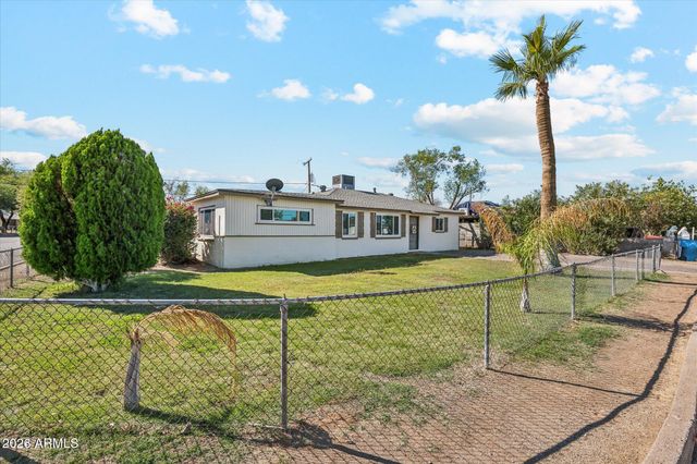 1761 E Sunland Avenue, Phoenix, AZ 85040