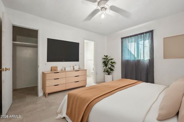 1761 E Sunland Avenue, Phoenix, AZ 85040