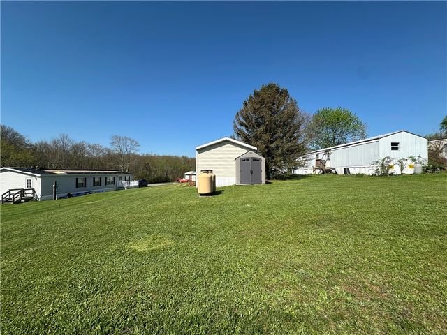 137 Brook Lane, Middlesex Twp, PA 16059