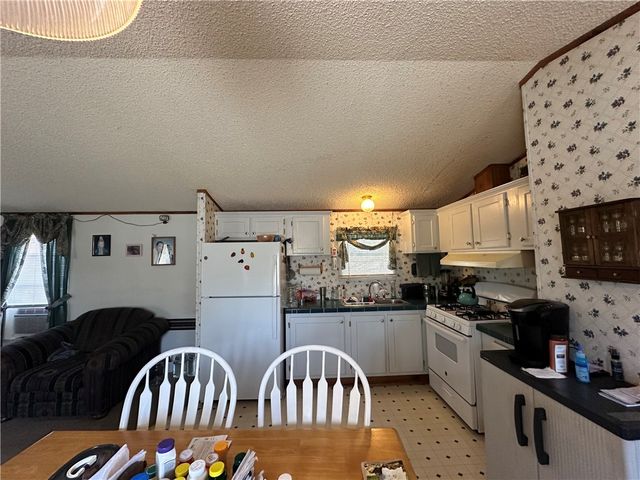137 Brook Lane, Middlesex Twp, PA 16059