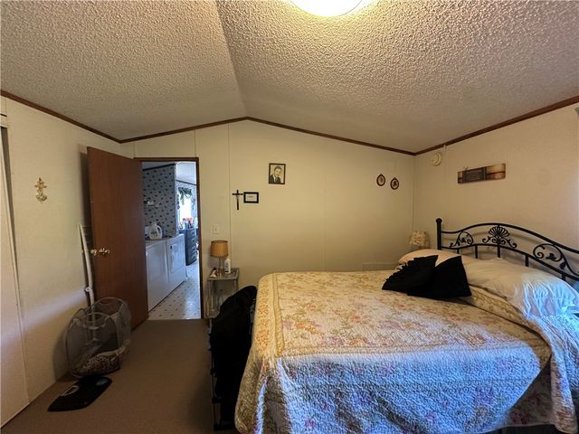 137 Brook Lane, Middlesex Twp, PA 16059