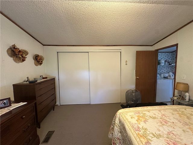 137 Brook Lane, Middlesex Twp, PA 16059