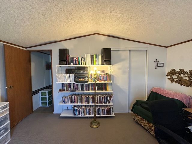 137 Brook Lane, Middlesex Twp, PA 16059