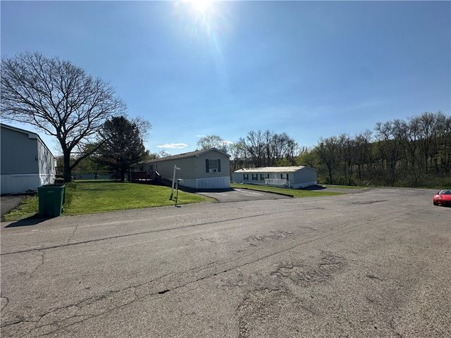 137 Brook Lane, Middlesex Twp, PA 16059