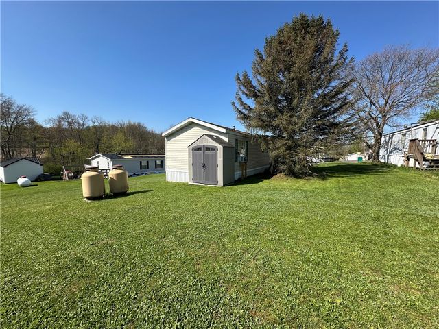137 Brook Lane, Middlesex Twp, PA 16059