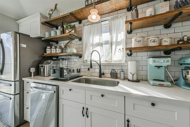 4030 Bentley Drive, Pearland, TX 77584