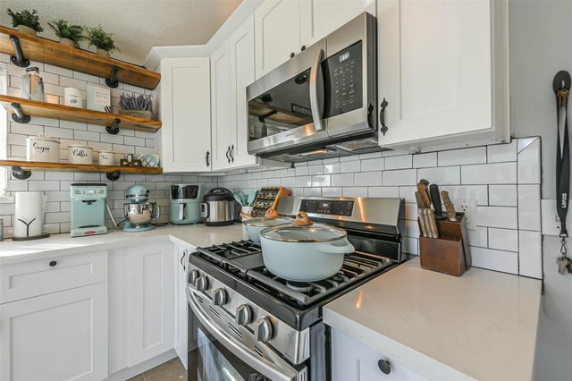 4030 Bentley Drive, Pearland, TX 77584