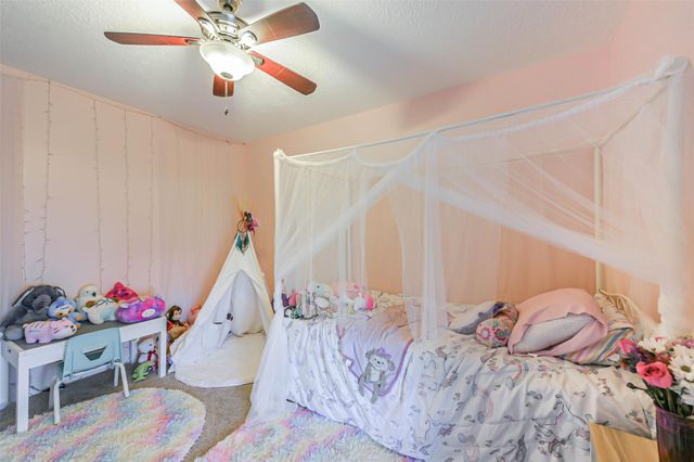 4030 Bentley Drive, Pearland, TX 77584