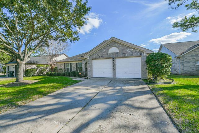 4030 Bentley Drive, Pearland, TX 77584