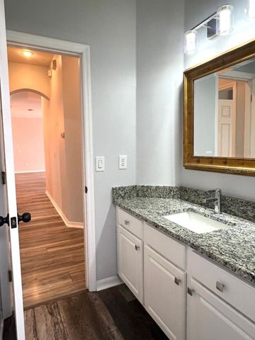 18111 SUGAR BROOKE DRIVE, Tampa, FL 33647