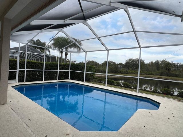 18111 SUGAR BROOKE DRIVE, Tampa, FL 33647
