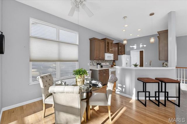 922 Ridgepointe Place Circle 102, Lake St Louis, MO 63367