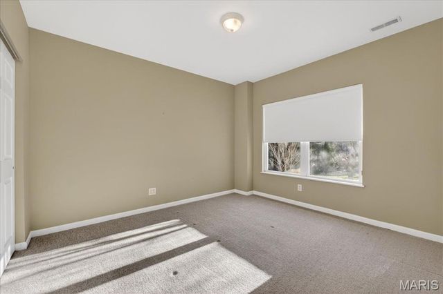 922 Ridgepointe Place Circle 102, Lake St Louis, MO 63367