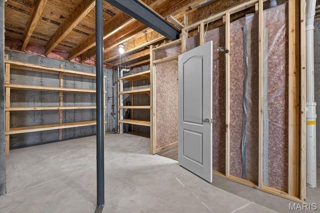 922 Ridgepointe Place Circle 102, Lake St Louis, MO 63367