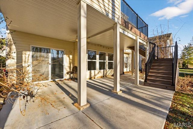 922 Ridgepointe Place Circle 102, Lake St Louis, MO 63367