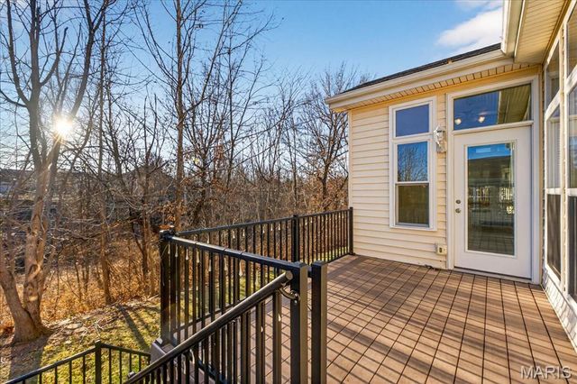 922 Ridgepointe Place Circle 102, Lake St Louis, MO 63367