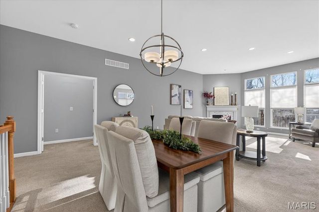 922 Ridgepointe Place Circle 102, Lake St Louis, MO 63367