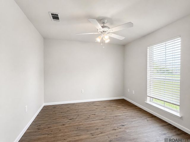 34994 Napoleon Dr, Denham Springs, LA 70706