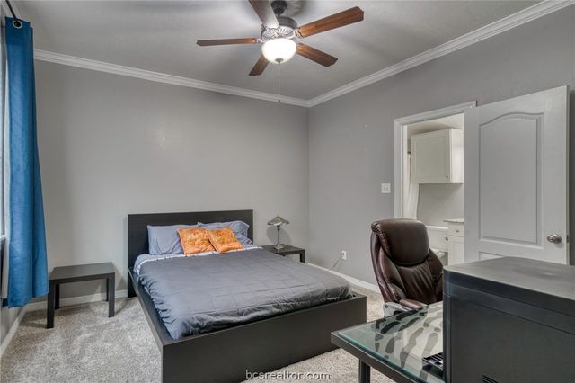 301 Southwest Parkway 303, College Station, TX 77840